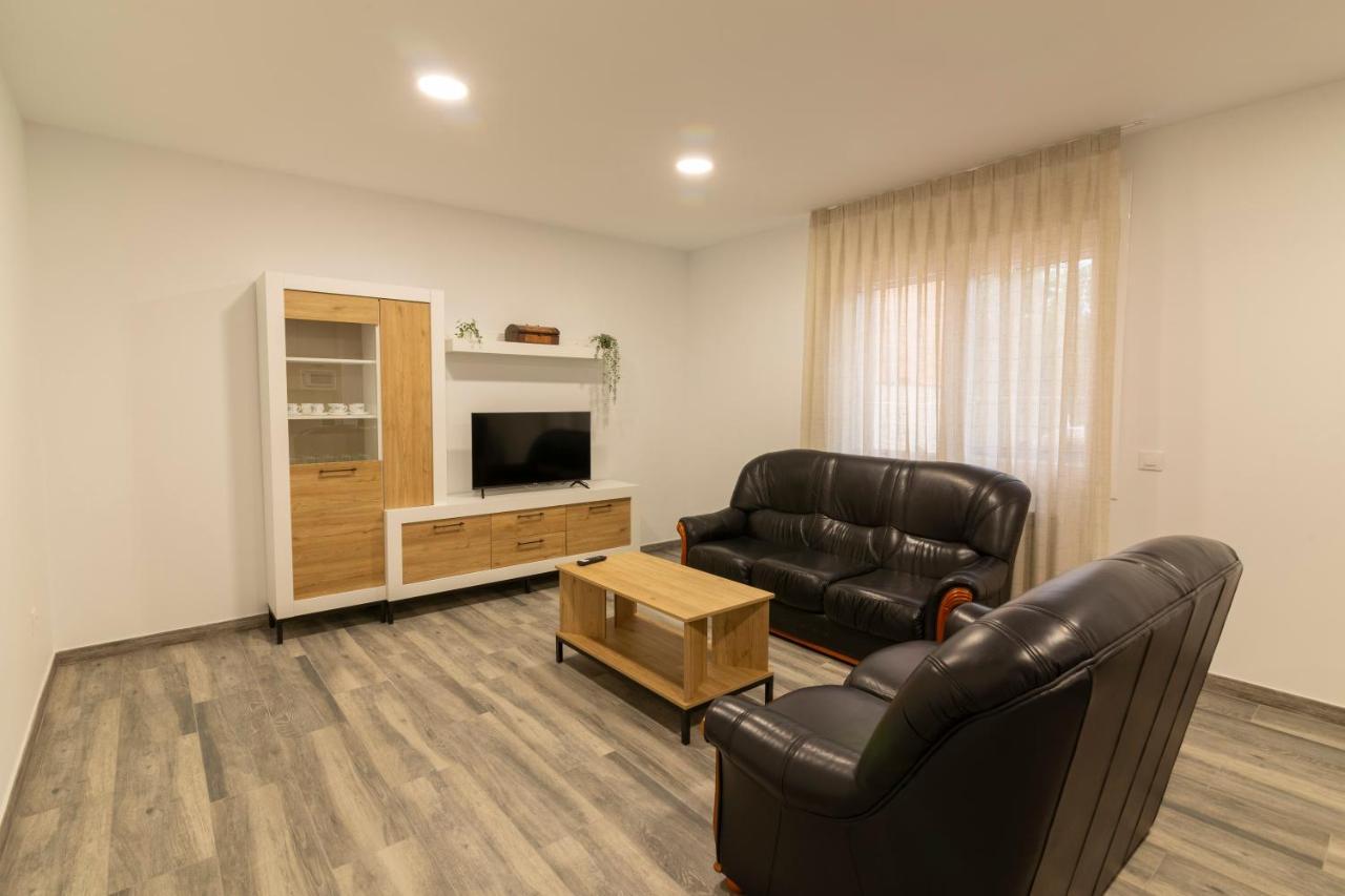 Apartamentos El Balcon Del Duero San Esteban De Gormaz Exteriör bild